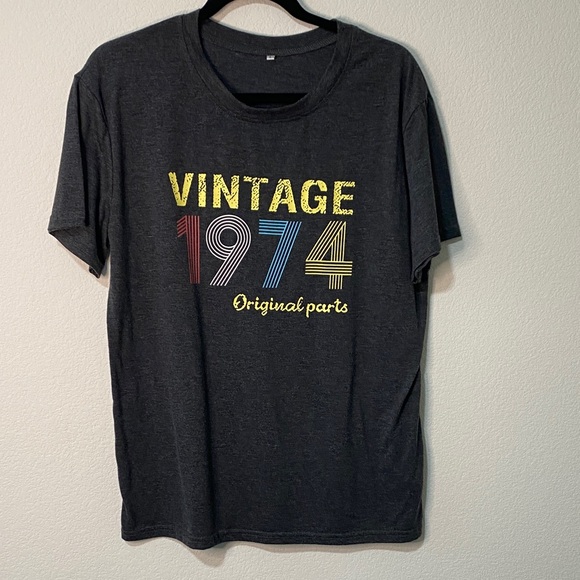 Tops - Vintage 1974 Short Sleeve Graphic T-Shirt - Grey Large